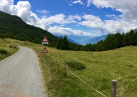 https://theprologue.wayneparkerkent.com/passo-mortirolo-from-gravel-track-to-cycling-heaven/